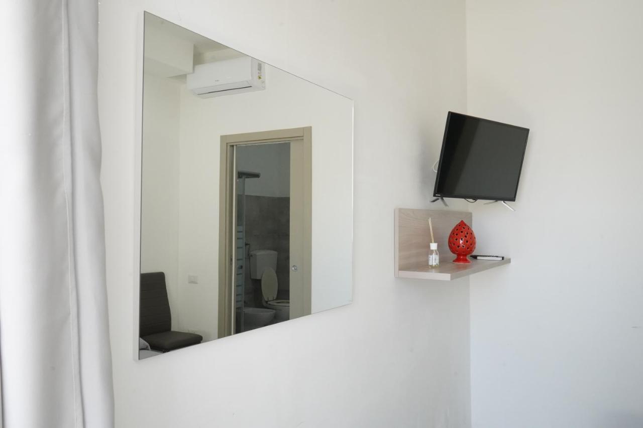 Villa Leonardo San Foca - Room, Pool & Restaurant Exterior photo