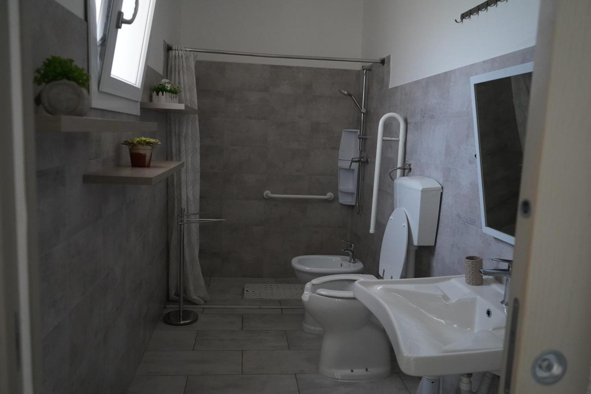 Villa Leonardo San Foca - Room, Pool & Restaurant Room photo
