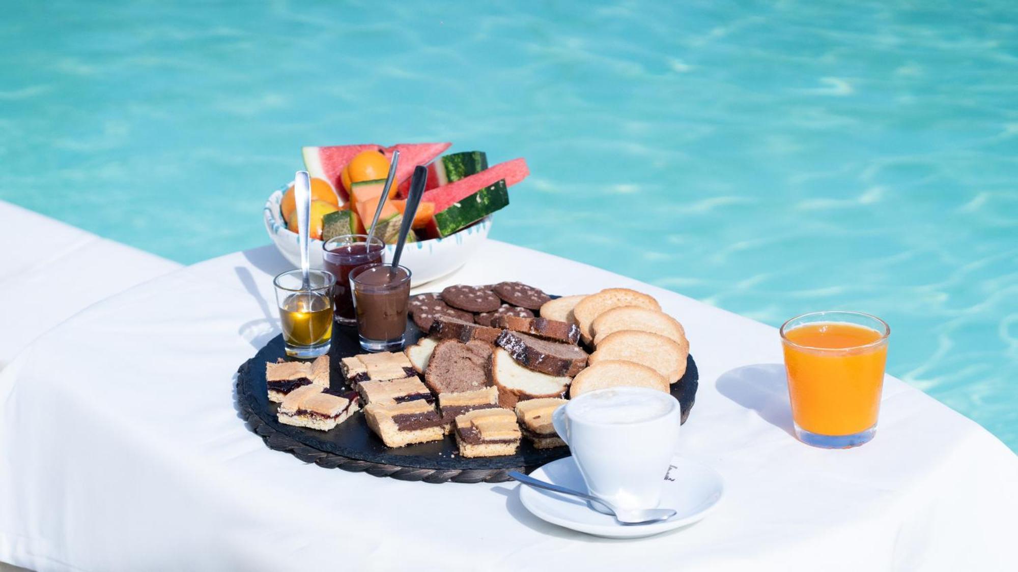 Villa Leonardo San Foca - Room, Pool & Restaurant Exterior photo